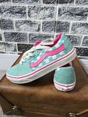 Vans Women's Mint Low Top Sneakers Size 7